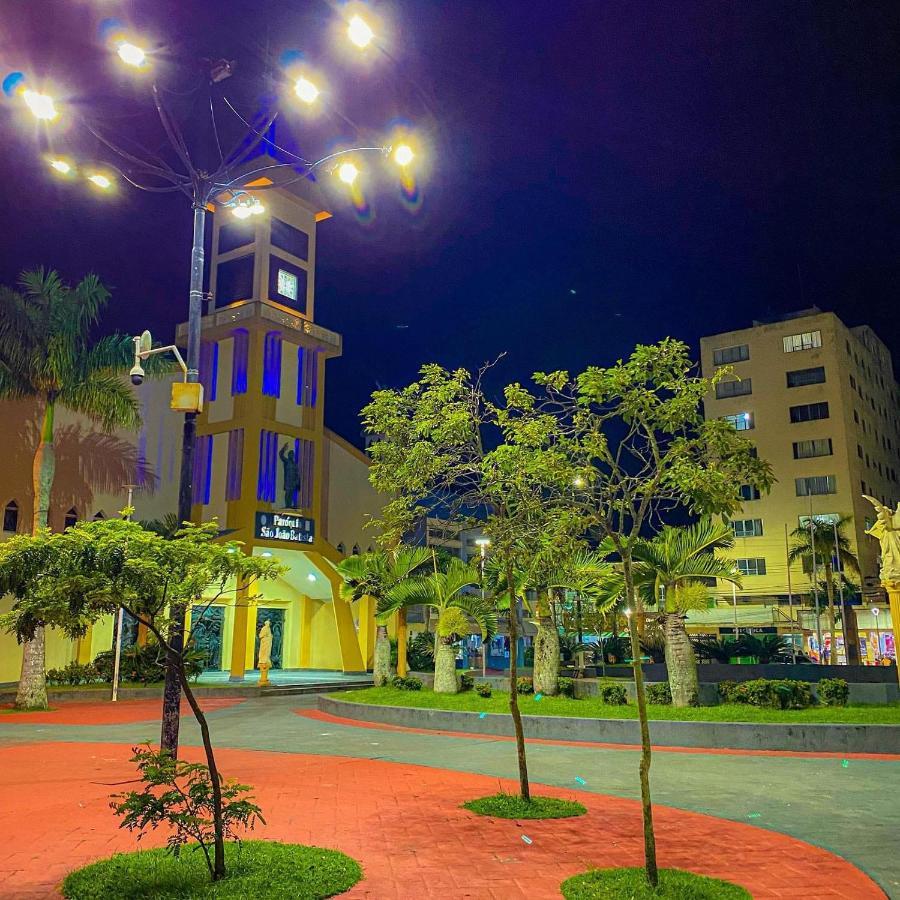 Vila agradável com piscina. Vila Peruíbe Exterior foto